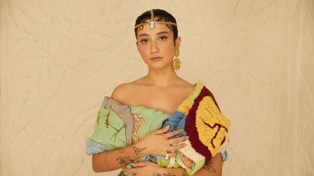 Melike Şahin'den bir ilk