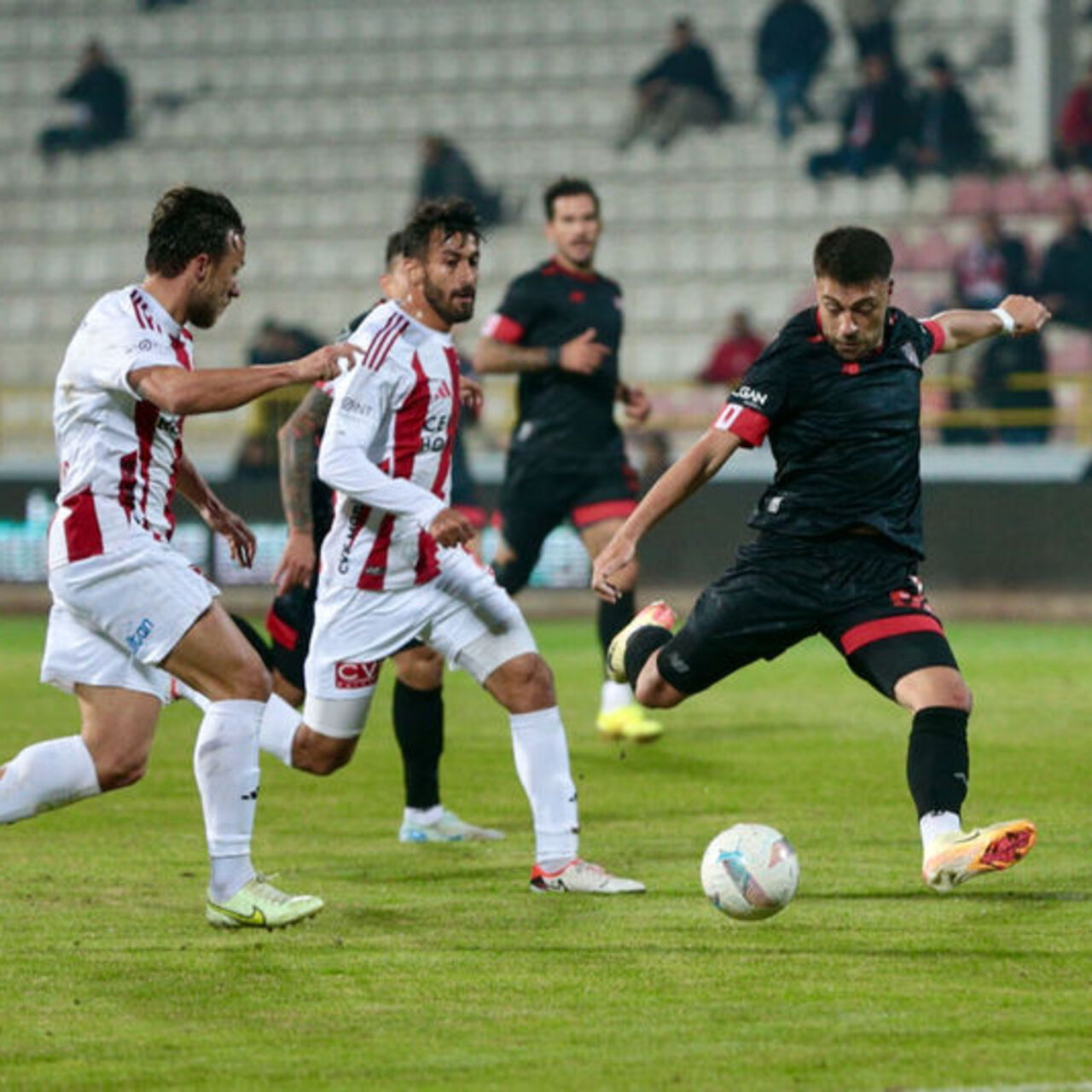 Boluspor Ümraniyespor'u devirdi!