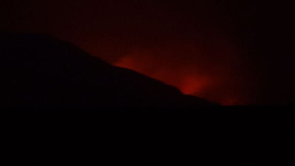 Suriye'deki orman yangını Samandağ'dan da görüldü