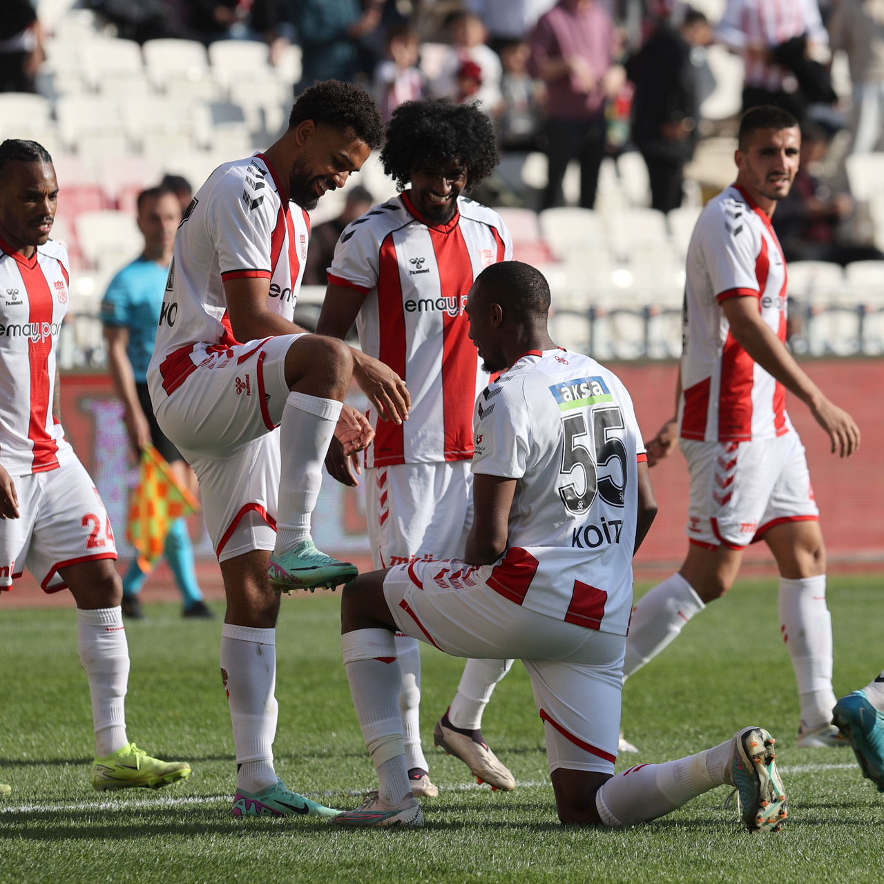 Sivasspor geriden gelerek kazandı!