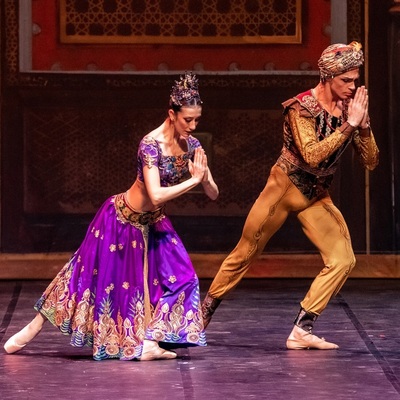 Bale ile Hindistan'a yolculuk: La Bayadère