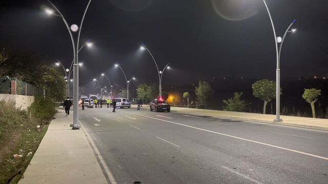 Motosikletler kafa kafaya çarpıştı: 1 ölü, 2 yaralı