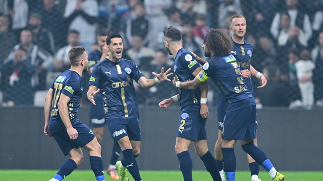 Bir Kasımpaşa 'Yapı'sı