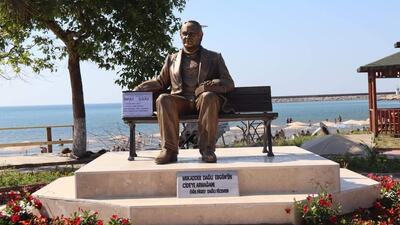 Heykeller de sevilir!