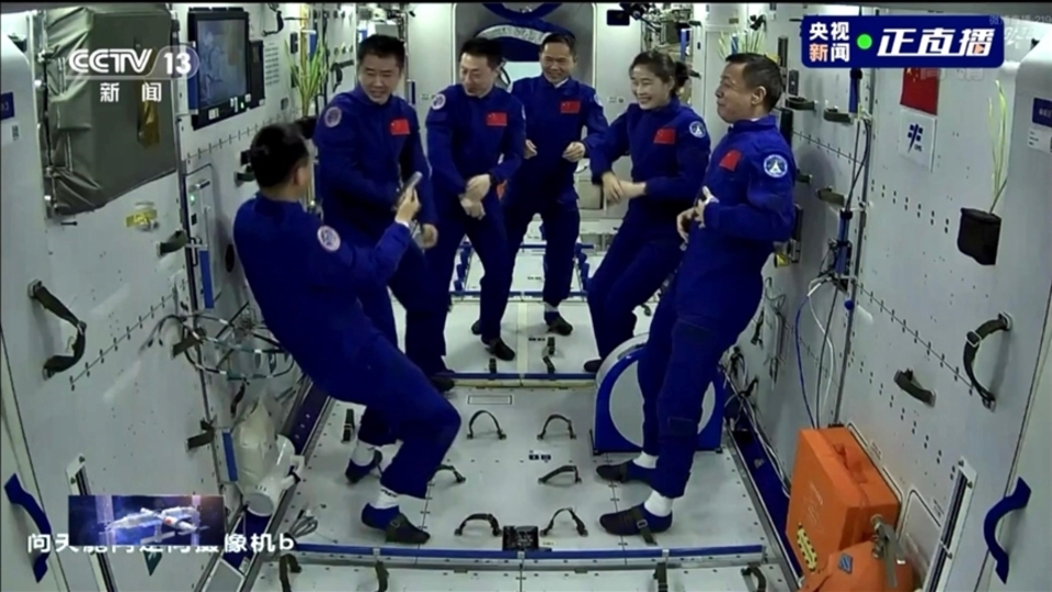 Çinli taykonotlar Dünya'ya döndü