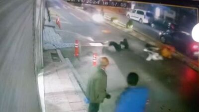 Feci kaza! Bir anda motokurye çarptı