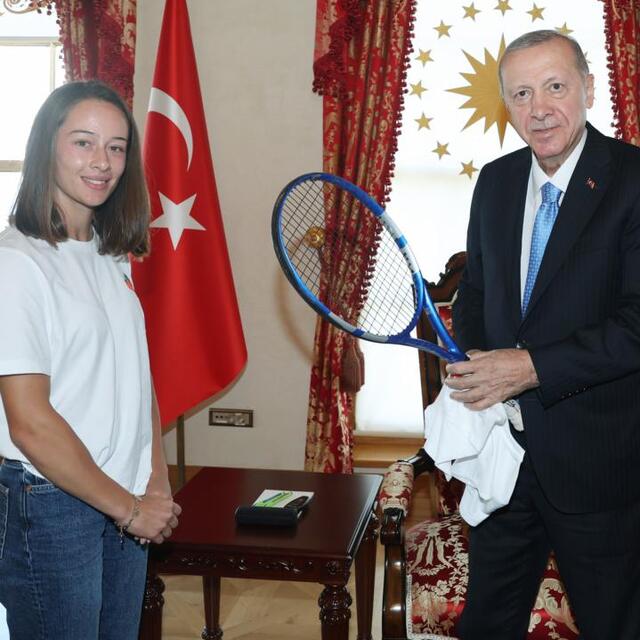 Cumhurbaşkanı Erdoğan'dan Zeynep'e tebrik