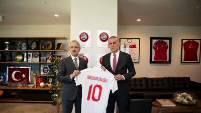 Bakan Uraloğlu'ndan TFF'ye ziyaret!