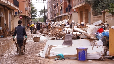 Sel felaketinin ardından siyasi tartışmalar başladı