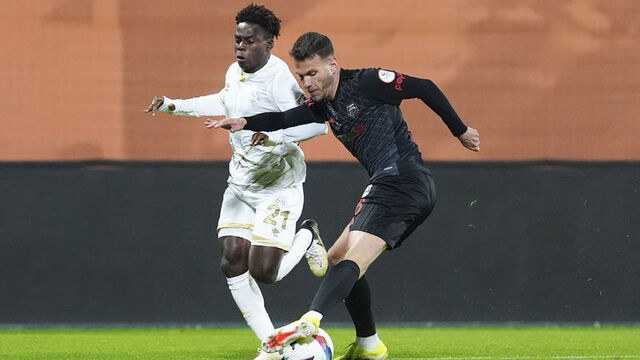 Pendikspor tek attı 3 aldı!