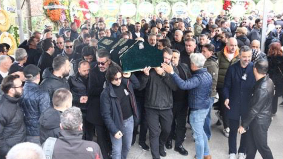 Son yolculuğuna uğurlandı