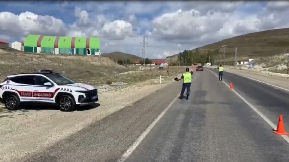 Erzurum'da 240 araç trafikten men edildi
