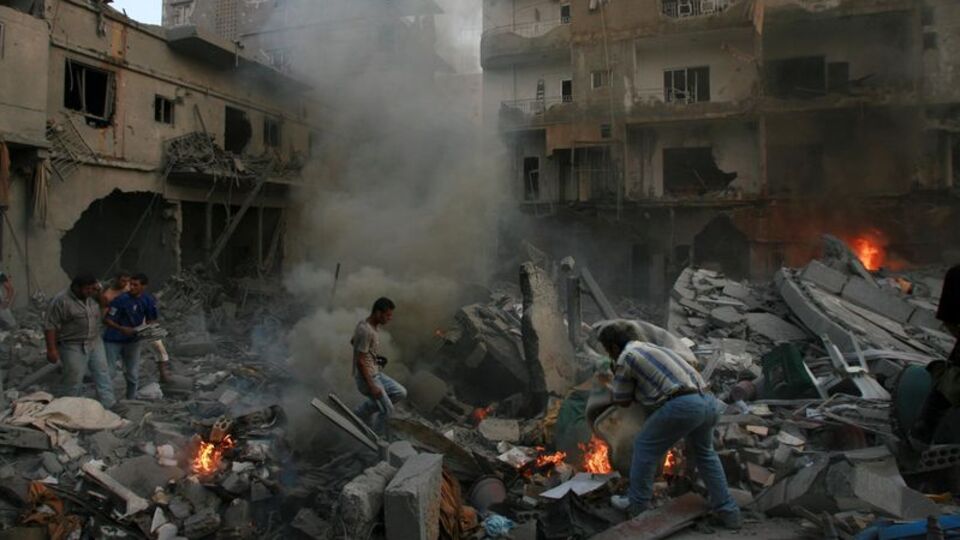 Beyrut'un güneyine bombardıman