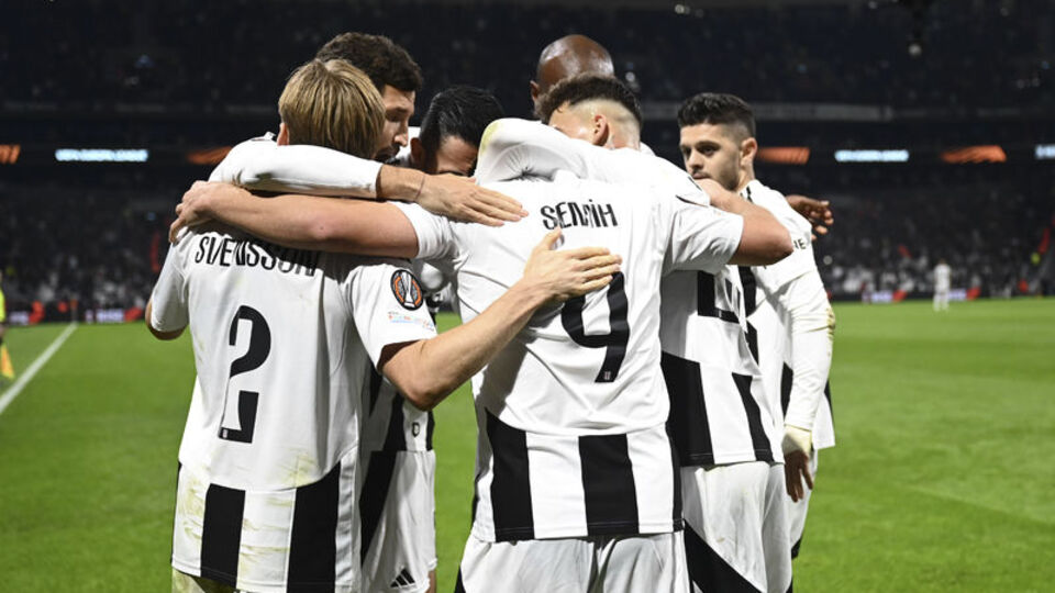 "Herkes yerine geçince!"