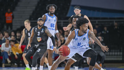 Türk Telekom, Rumen ekibini devirdi!