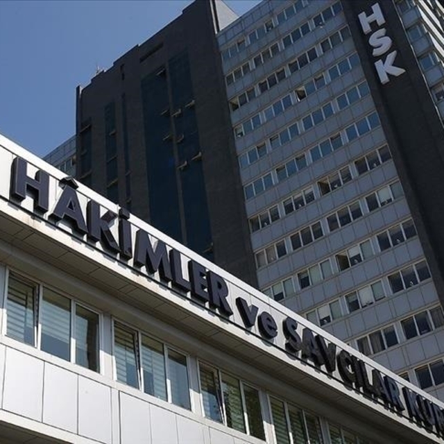 Hakim ve savcıların derece yükseltilmesi Resmi Gazete'de