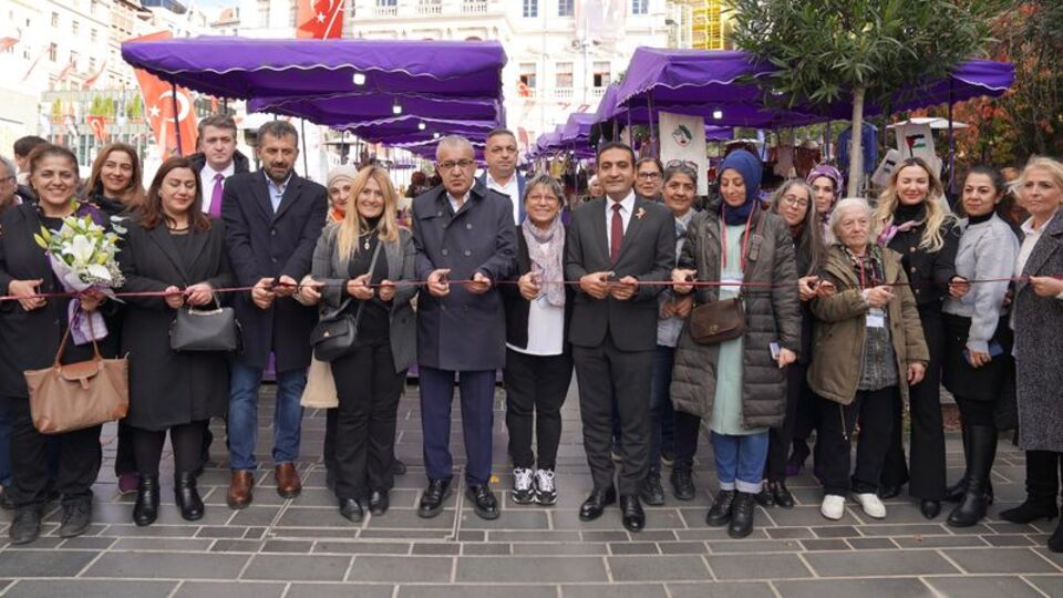 Beyoğlu'nda "Kadın El Emeği Pazarı" açıldı