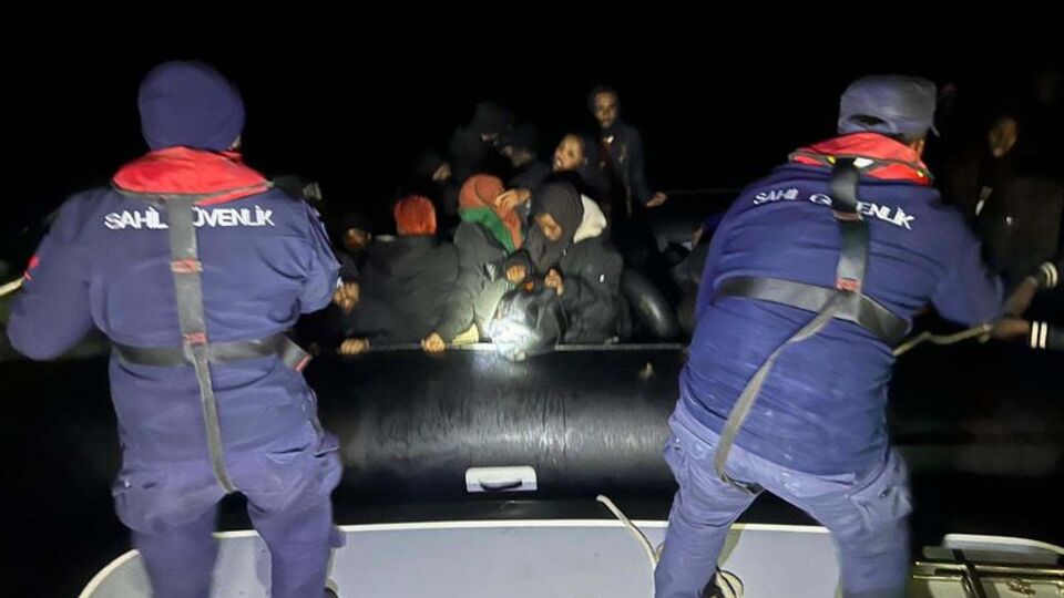 İzmir'de 116 kaçak göçmen yakalandı