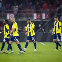 "F.Bahçe pişmaniye gibi dağıldı"
