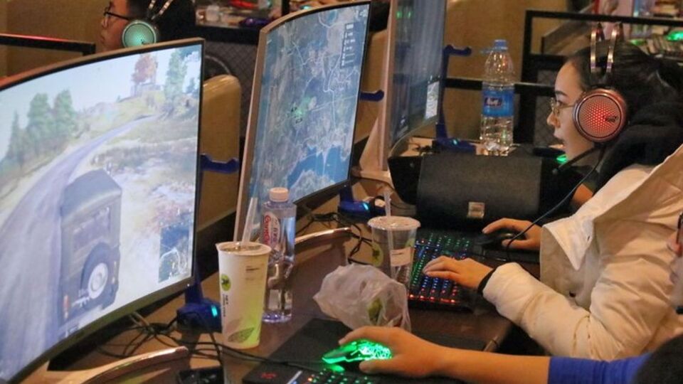 Mobil oyun düşüyor, PC yükseliyor