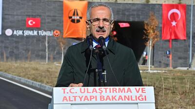 Aşık Şenlik Tüneli ve Çıldır-Aktaş yolu açıldı