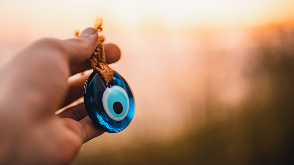 Neden nazar boncuğunun koruyucu olduğuna inanılır?