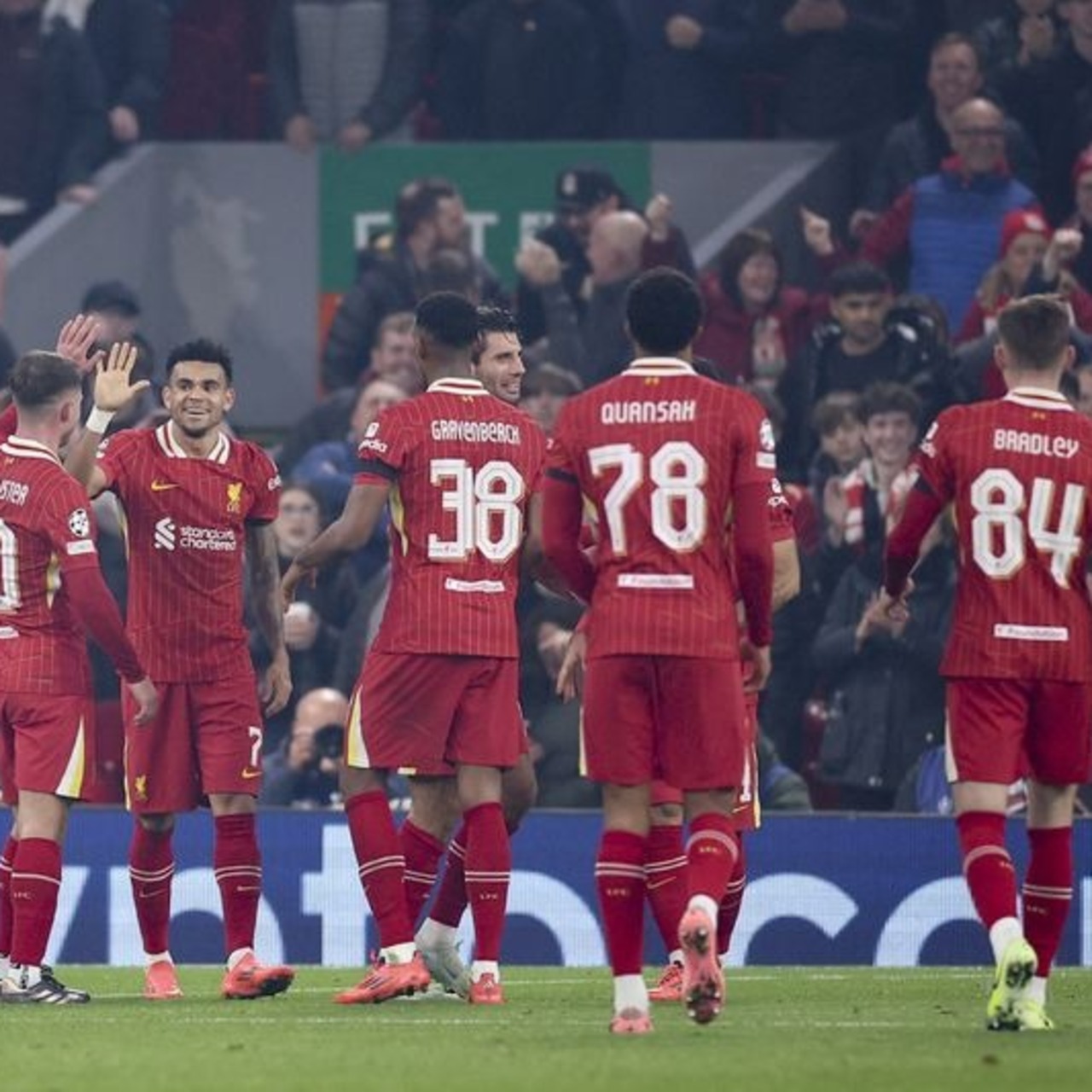 Lider Liverpool zirvede farkı açıyor!