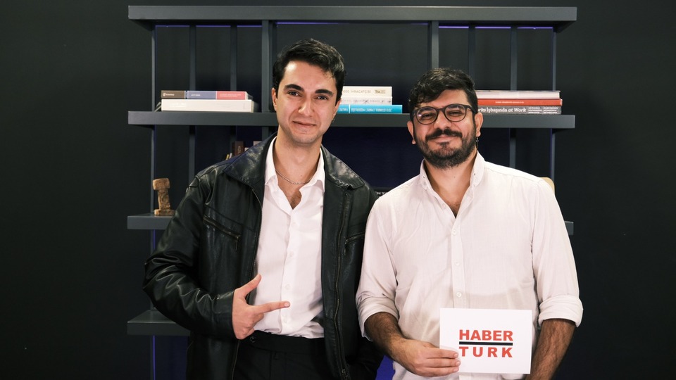 Z Frekansı'nda haftanın konuğu Burak Akan