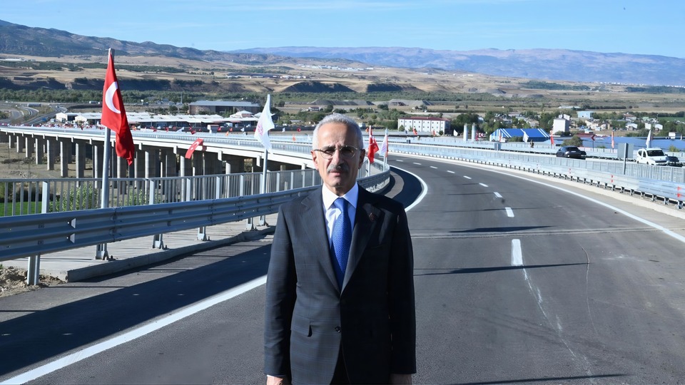 Motorcu dostu bariyerler 177 kilometreye ulaştı