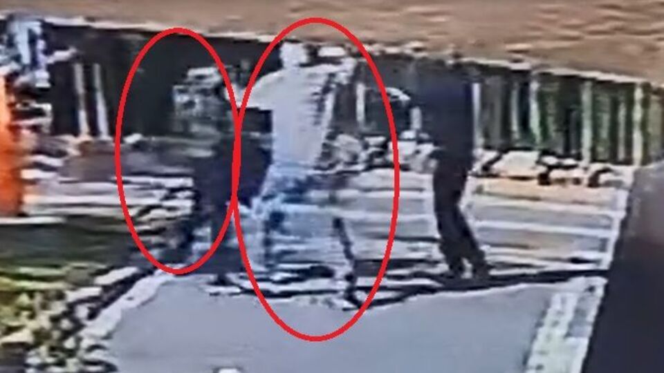 Binanın yöneticisi kadına yumruk attı