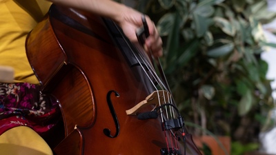 İki çellistten Salt'ta canlı performans