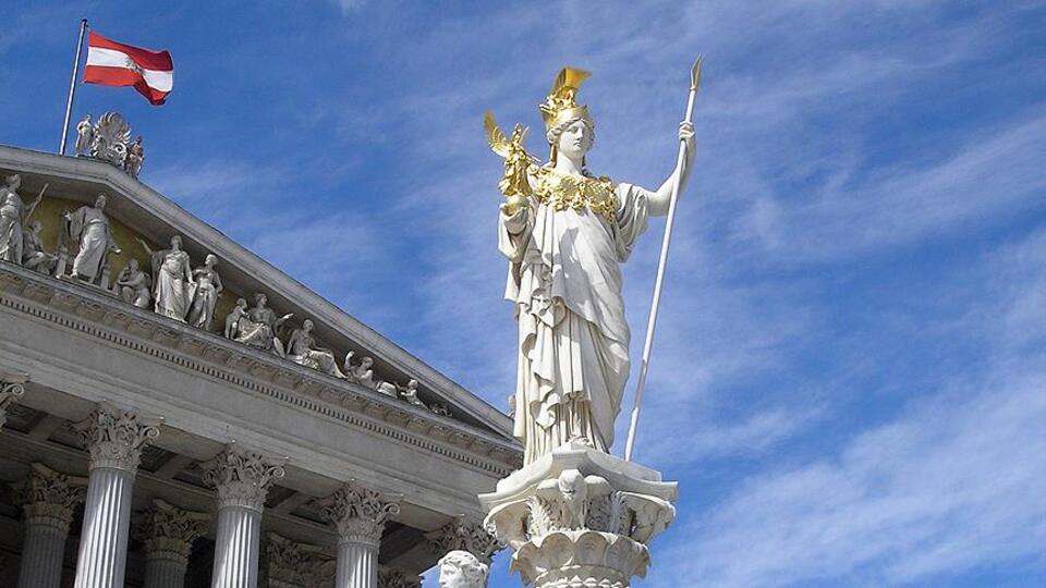 Avusturya'da 3'lü koalisyon için ilk adım atıldı