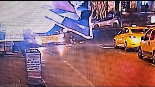 Anne ve çocuğa İETT otobüsü çarptı! 3 yaşındaki çocuğun feci ölümü!