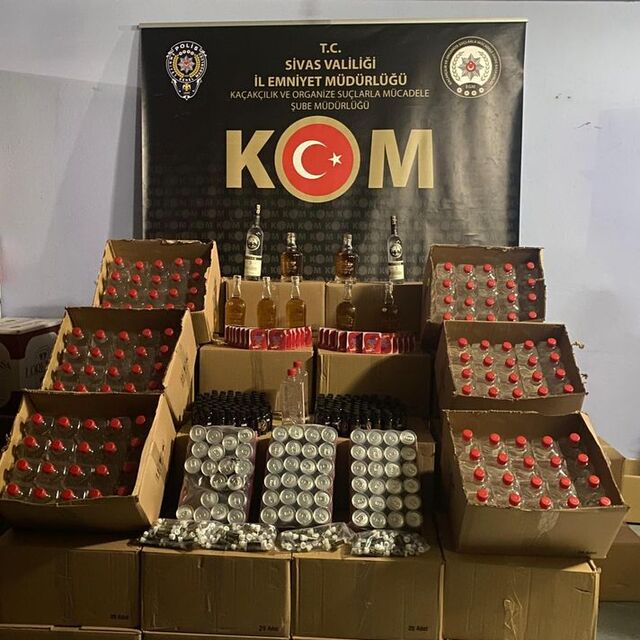 Sivas'ta 1302 litre etil alkol ele geçirildi