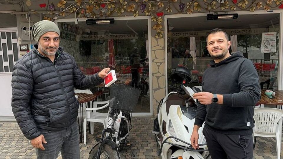 Iphone ile motosikletini takas etti! 10 gün de kavurma yiyecek