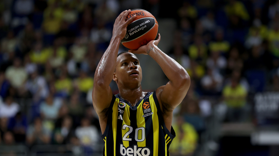 Fenerbahçe'de Devon Hall ameliyat oldu!