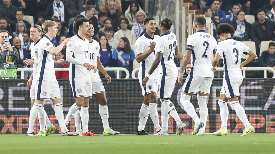 İngiltere, Yunanistan'ı farklı geçti!