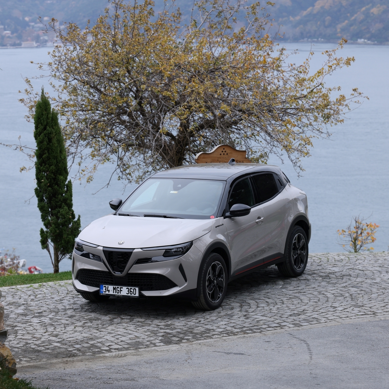 Alfa'nın ilk elektrikli modeli satışa sunuldu