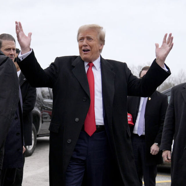 Trump'a "FBI'ın görüşünü almıyor" eleştirisi