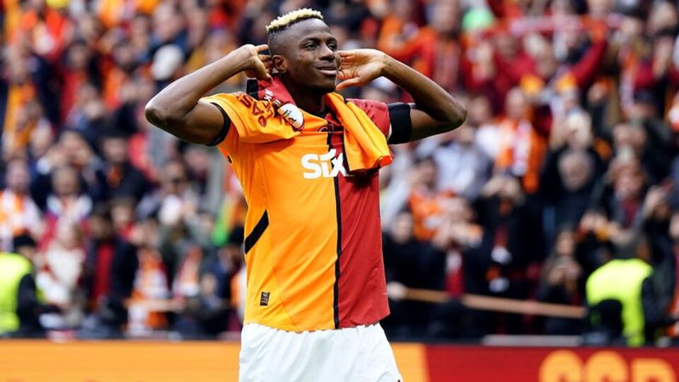 Osimhen kapıları kapattı