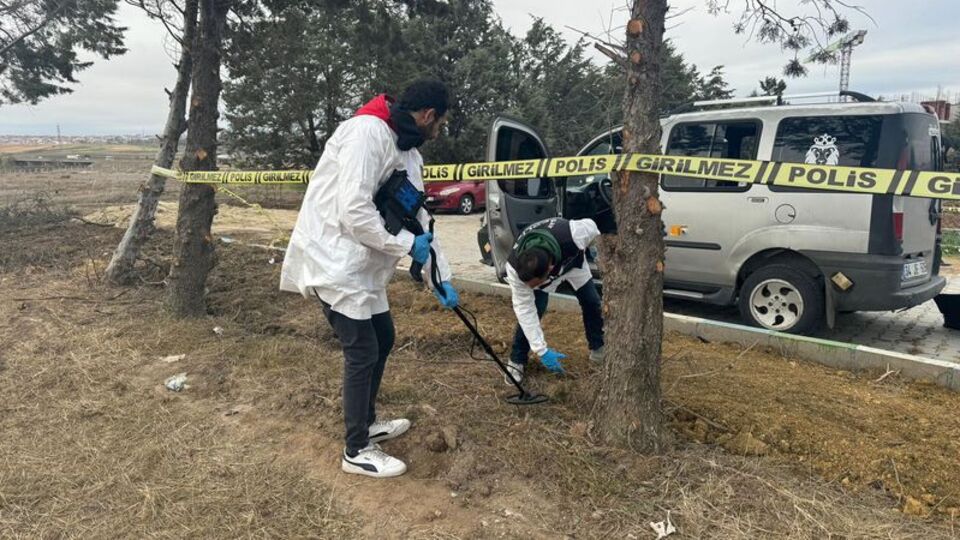 İki kuzen silahla vurulmuş halde bulundu