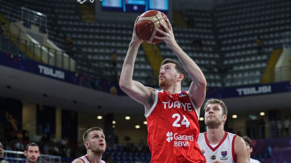 12 Dev Adam'dan Macaristan'a büyük üstünlük