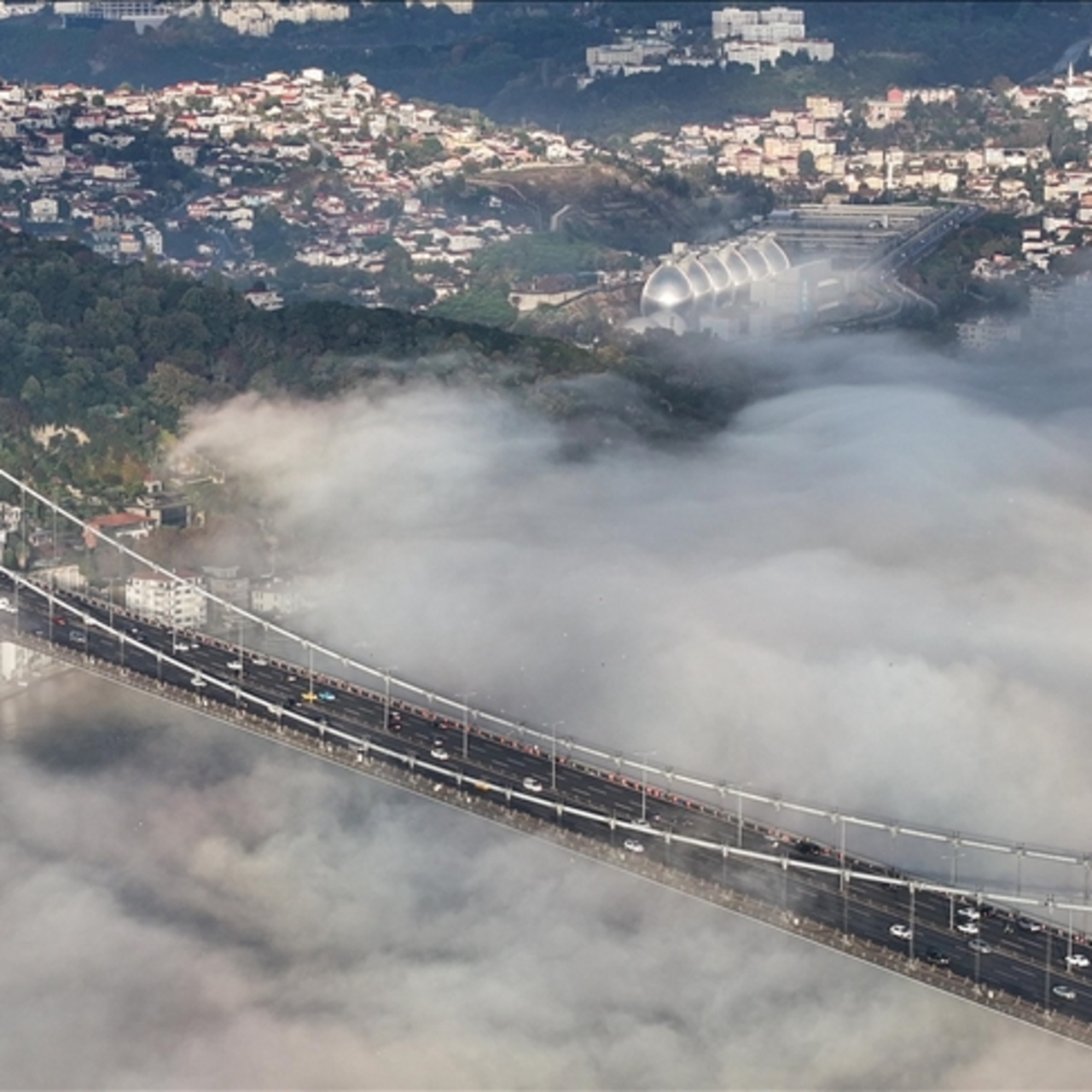 Gemi trafiği çift yönlü askıya alındı