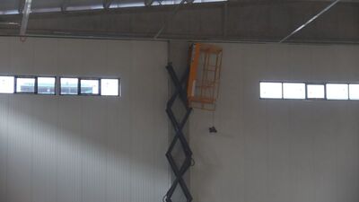 Vinç sepeti kırıldı, 15 metreden düştü!