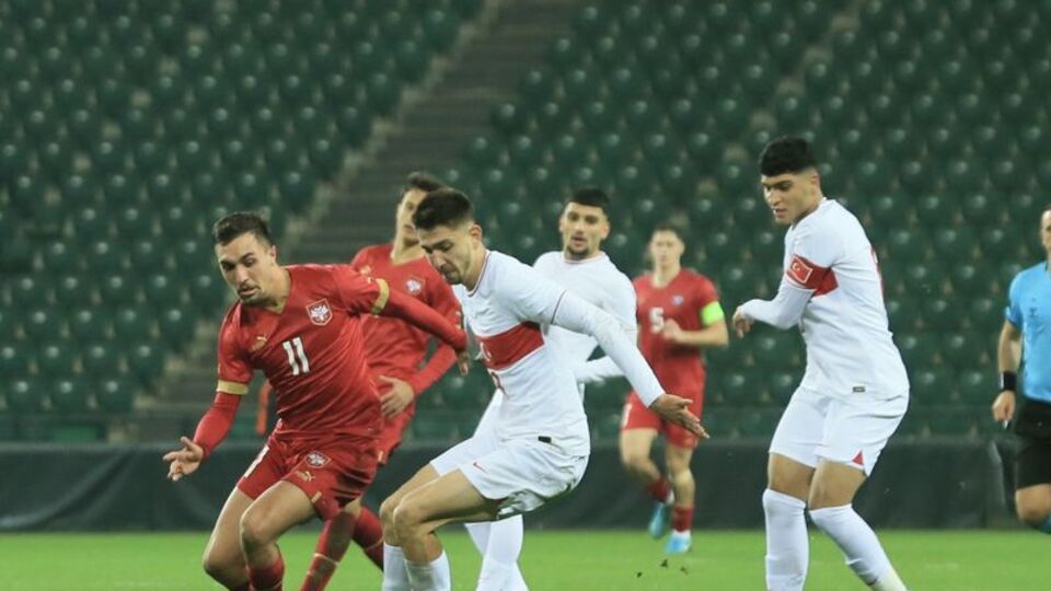 Ümit Milliler, Sırbistan'ı geçemedi!