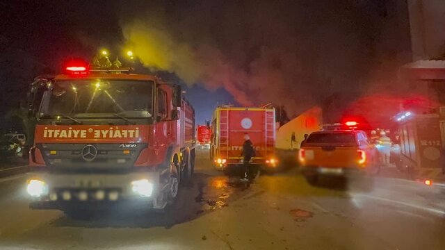 Mersin'de tekstil fabrikasında yangın