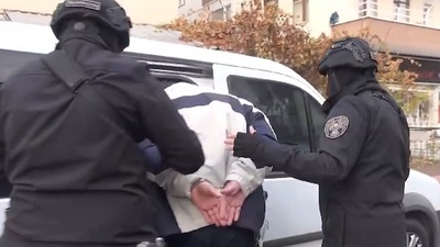 Gülen'in koruması eski emniyet müdürü yakalandı