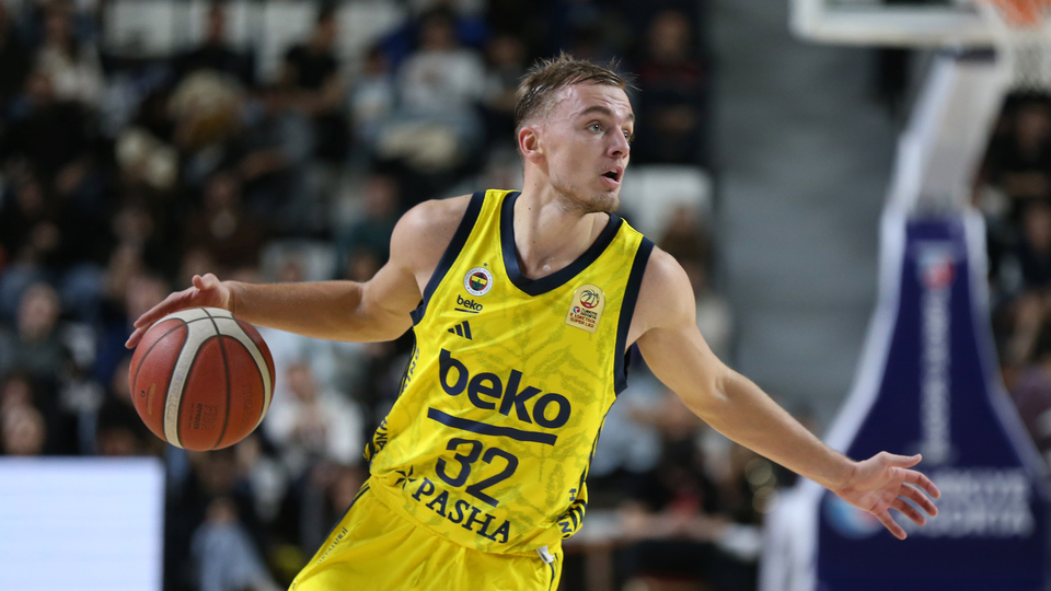 Fenerbahçe Beko son çeyrekte güldü!