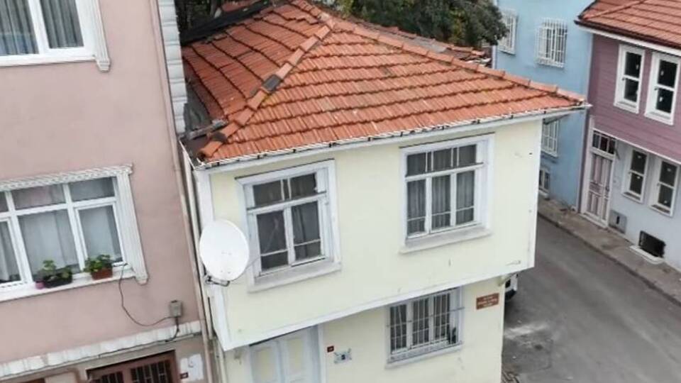 Orhan Kemal'in evi satışta!