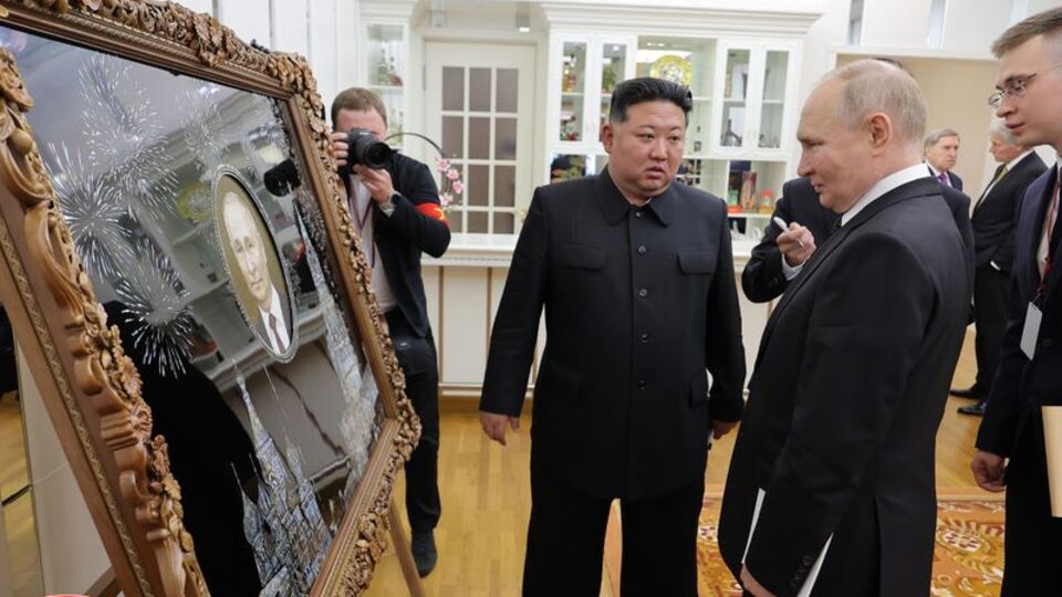 Putin'den Kuzey Kore'ye ilginç hediyeler